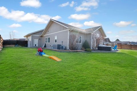 Tiny photo for 198 Lazy Creek Way, Kalispell, MT 59901 (MLS # 30068147)