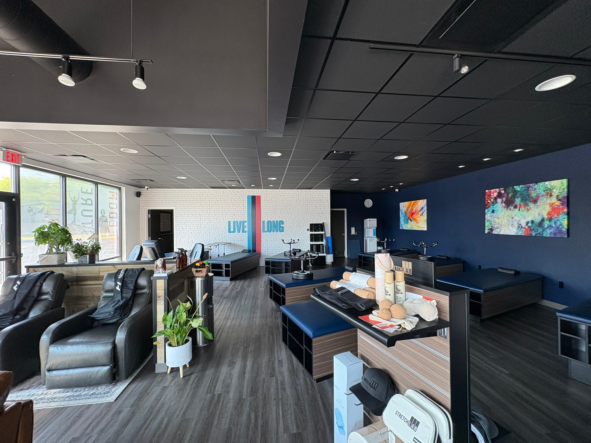 2865 N Reserve Street