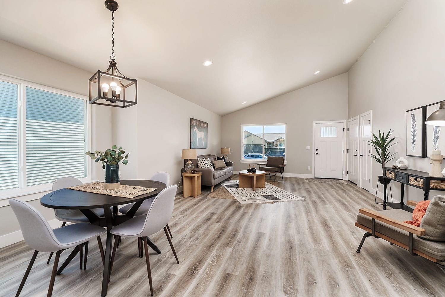155 Meadow View Loop