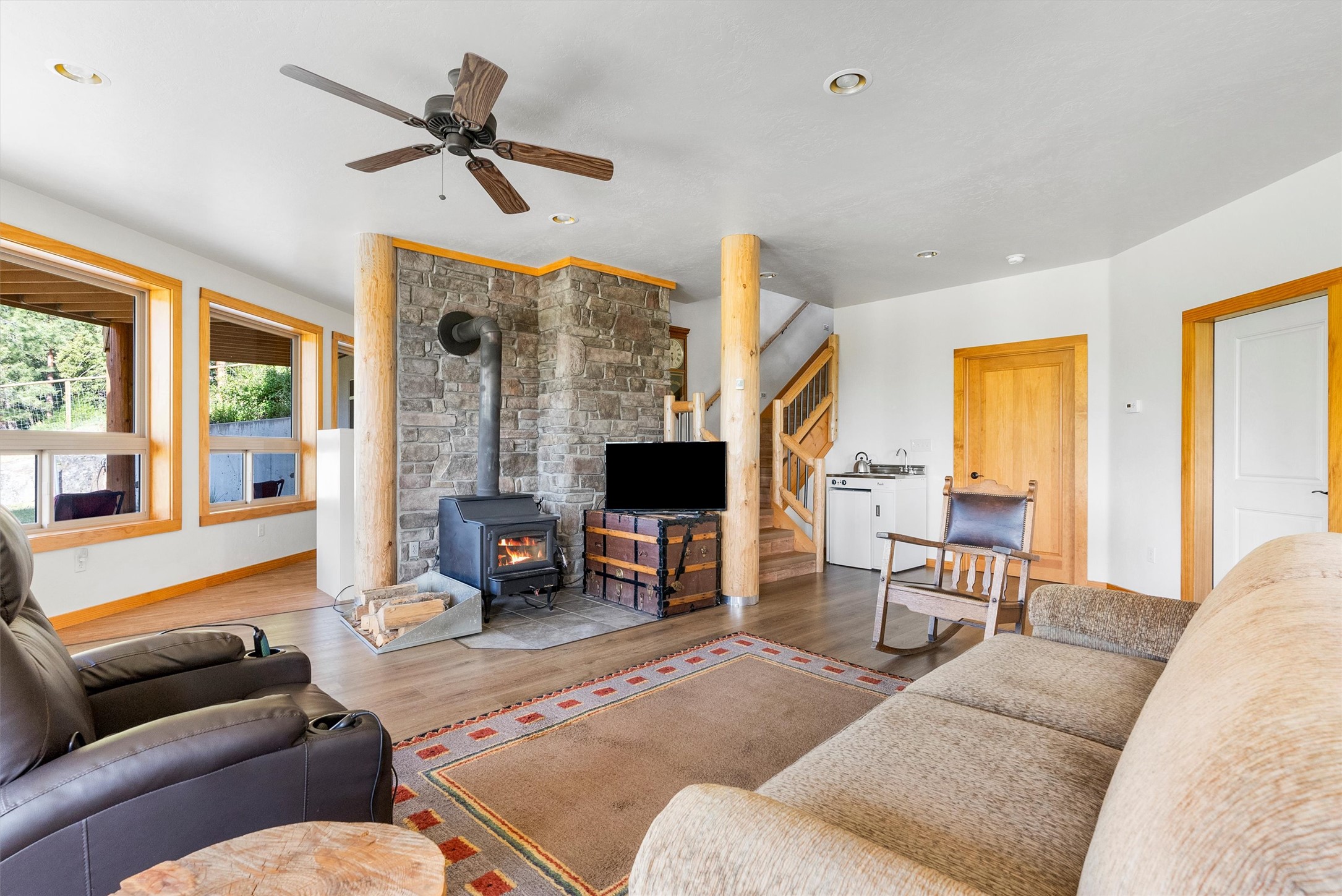 Victor, Montana 59875, United States, 3 Bedrooms Bedrooms, ,3 BathroomsBathrooms,Residential,Active,139285