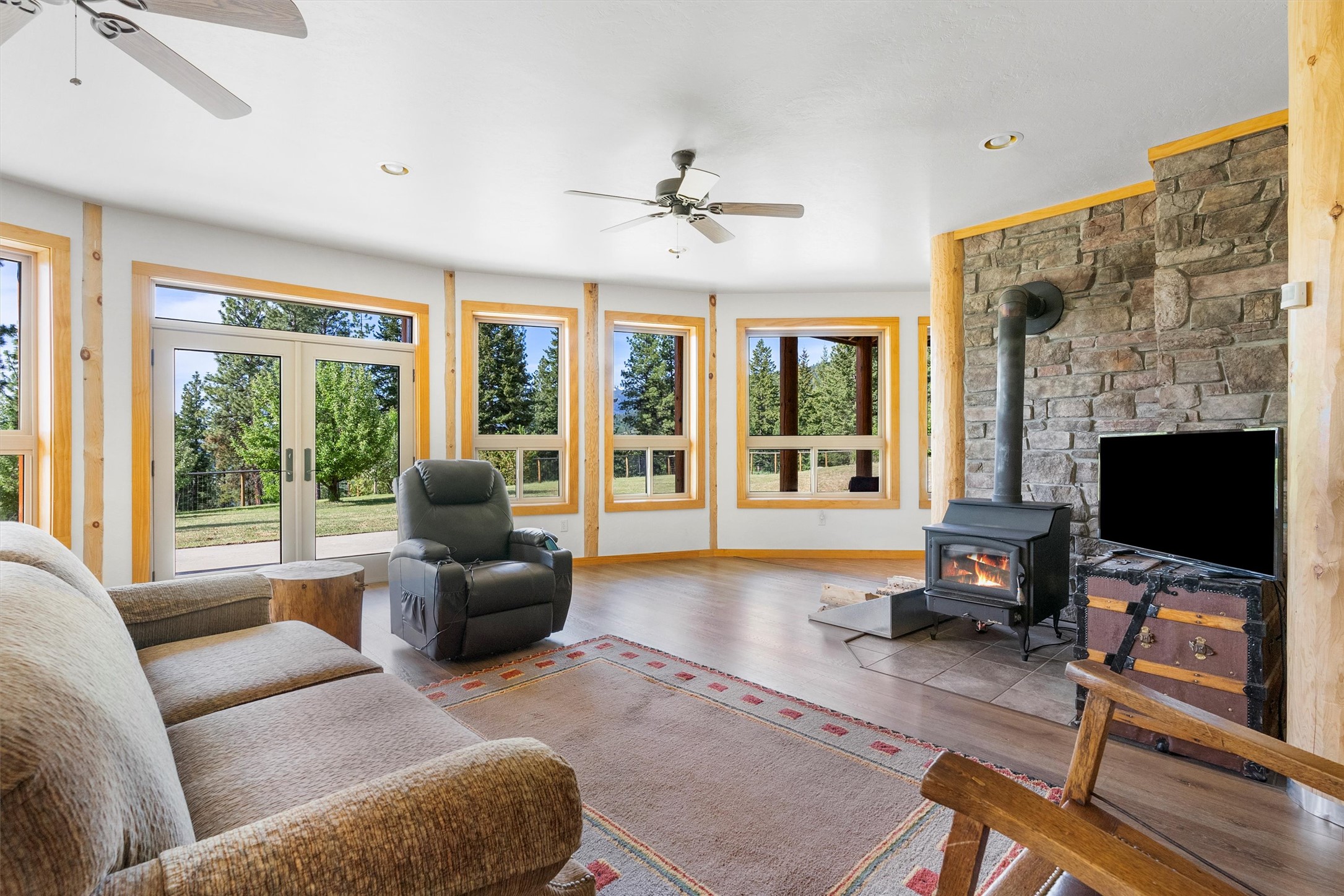 Victor, Montana 59875, United States, 3 Bedrooms Bedrooms, ,3 BathroomsBathrooms,Residential,Active,139285