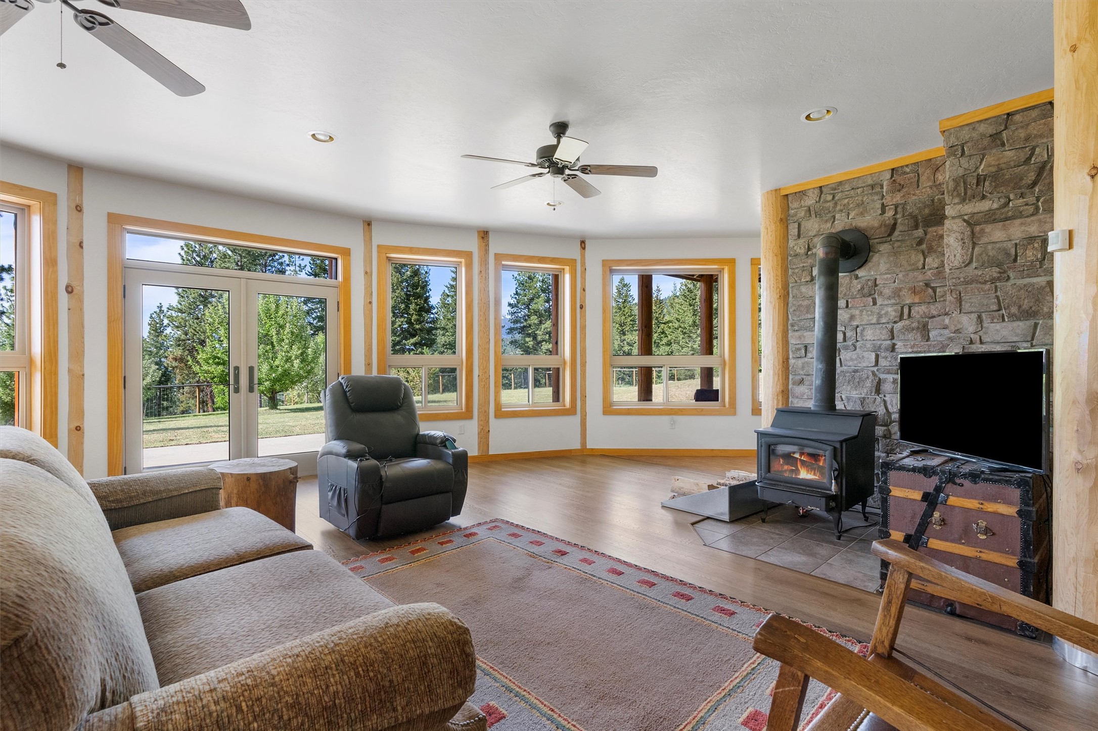 Victor, Montana 59875, United States, 3 Bedrooms Bedrooms, ,3 BathroomsBathrooms,Residential,Active,139285