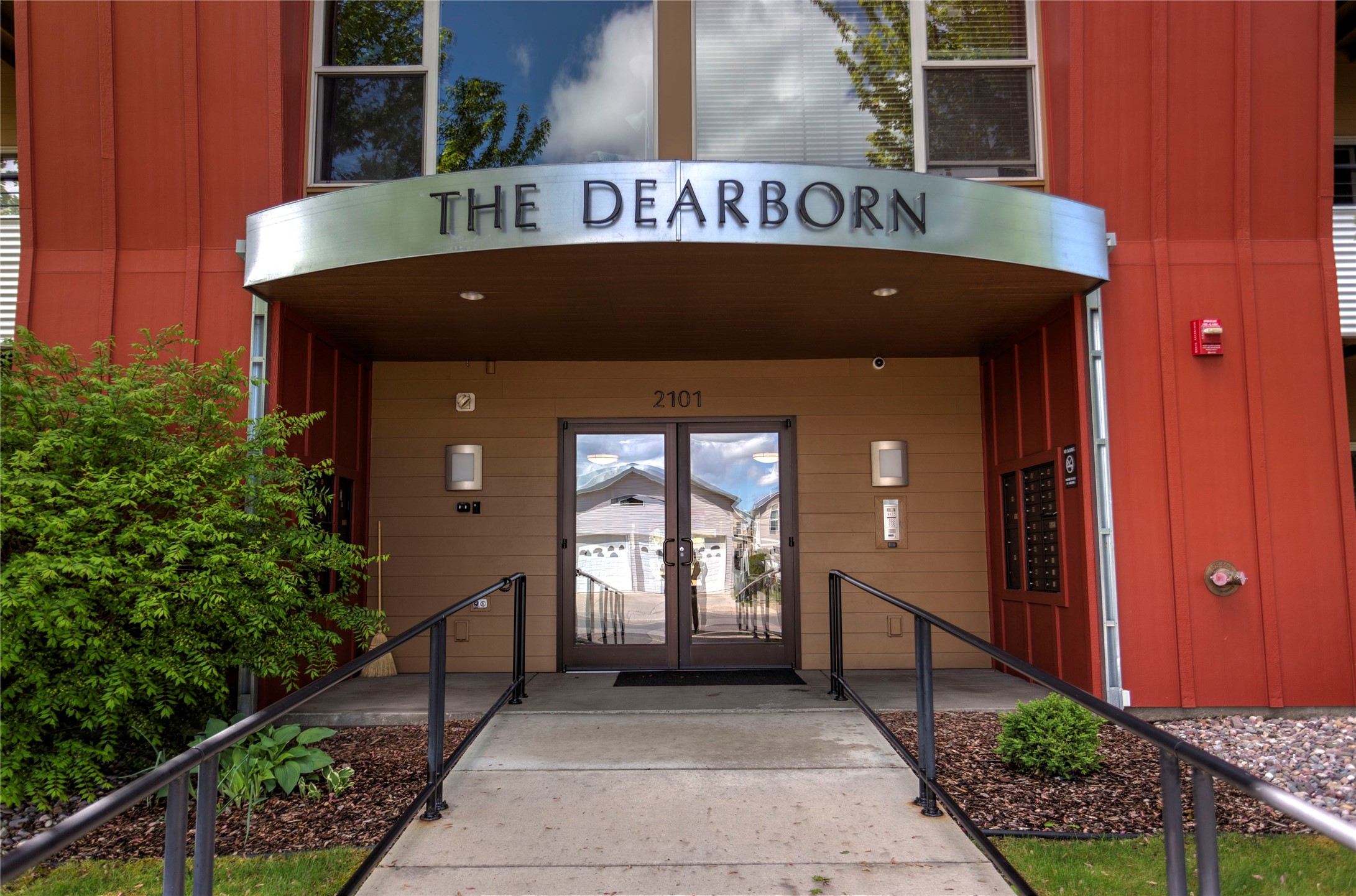 2101 Dearborn Avenue 25