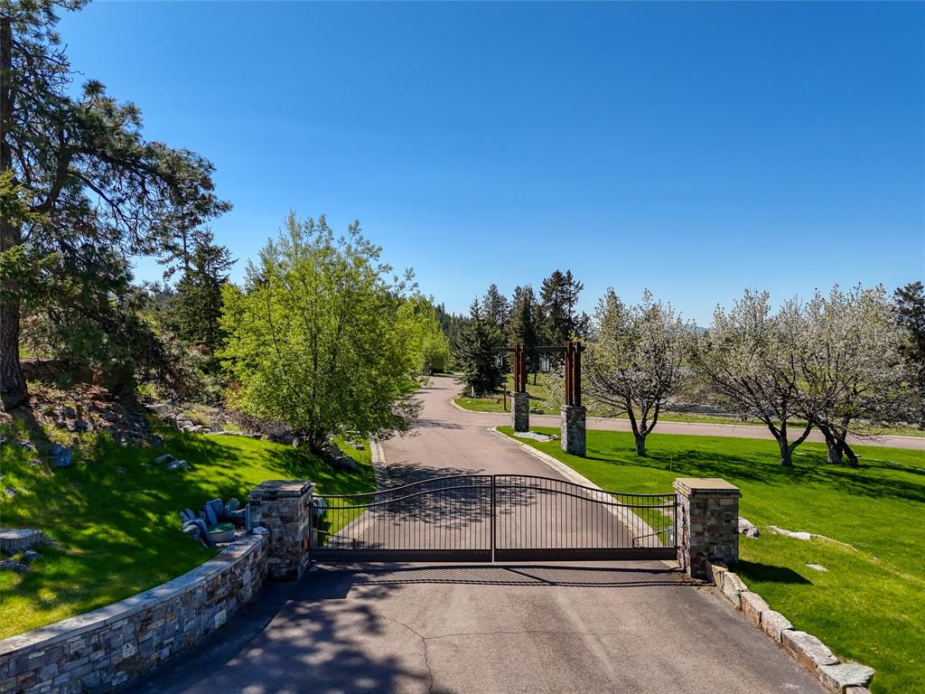 145 Fox Run Court