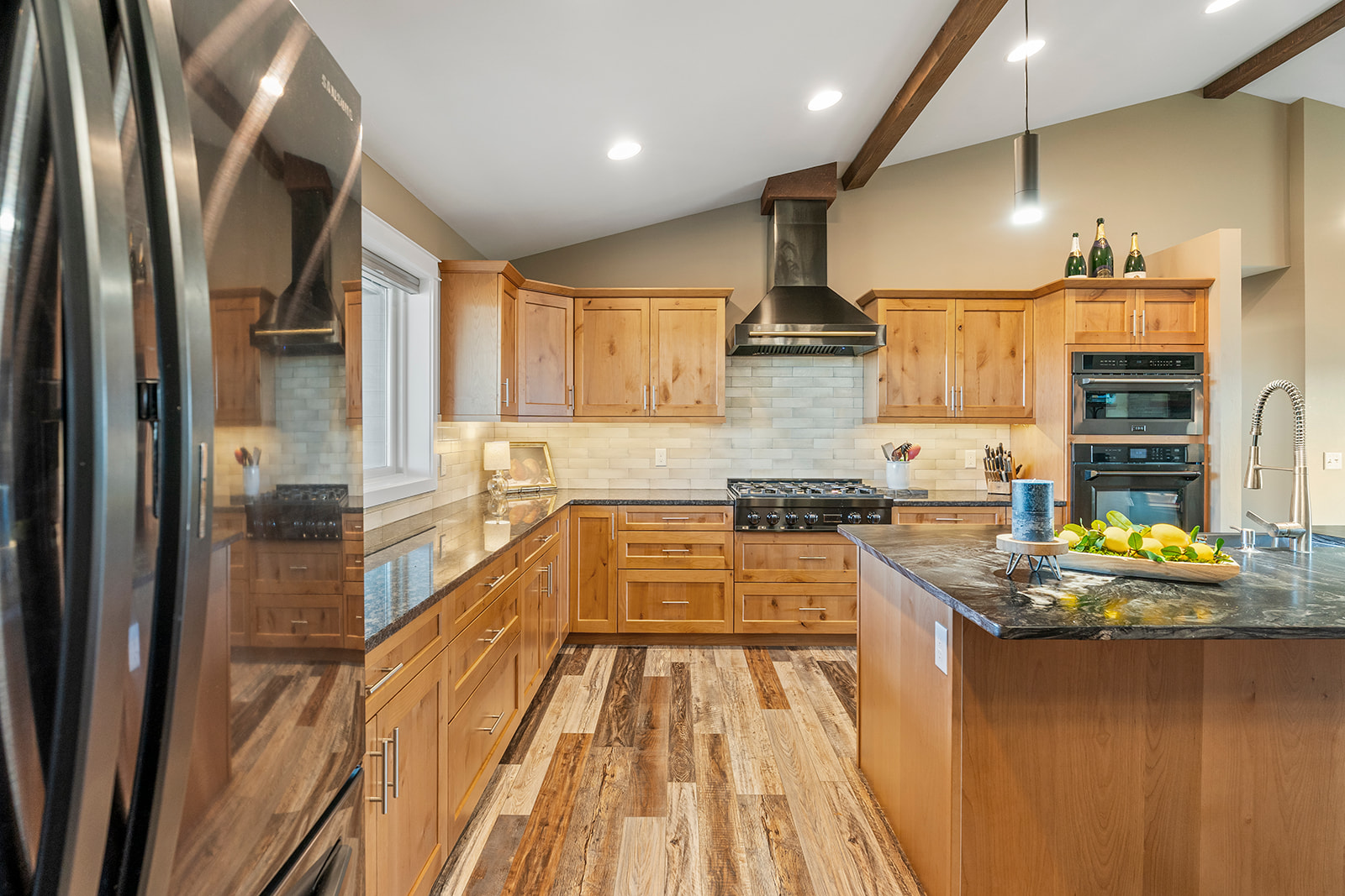 East Helena, Montana 59635, United States, 4 Bedrooms Bedrooms, ,3 BathroomsBathrooms,Residential,Active,242515