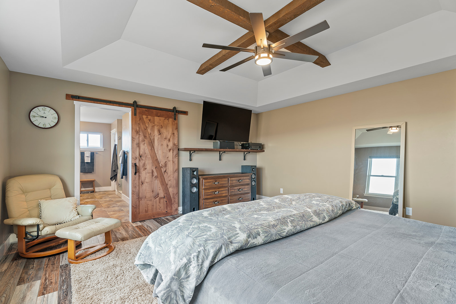 East Helena, Montana 59635, United States, 4 Bedrooms Bedrooms, ,3 BathroomsBathrooms,Residential,Active,242515