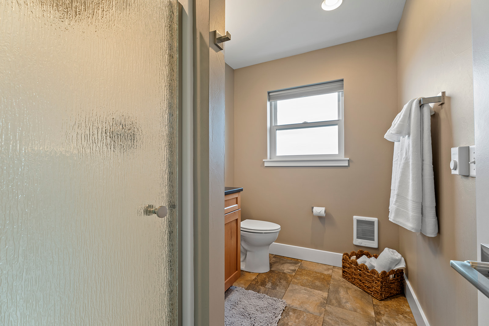 East Helena, Montana 59635, United States, 4 Bedrooms Bedrooms, ,3 BathroomsBathrooms,Residential,Active,242515