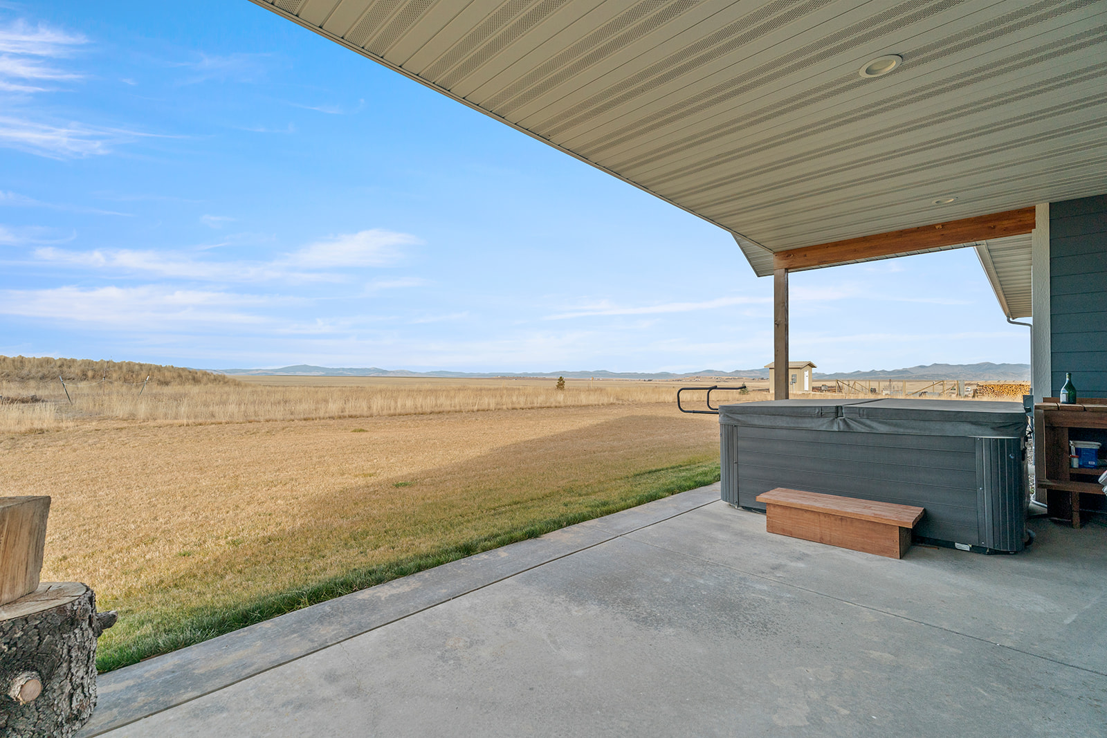 East Helena, Montana 59635, United States, 4 Bedrooms Bedrooms, ,3 BathroomsBathrooms,Residential,Active,242515