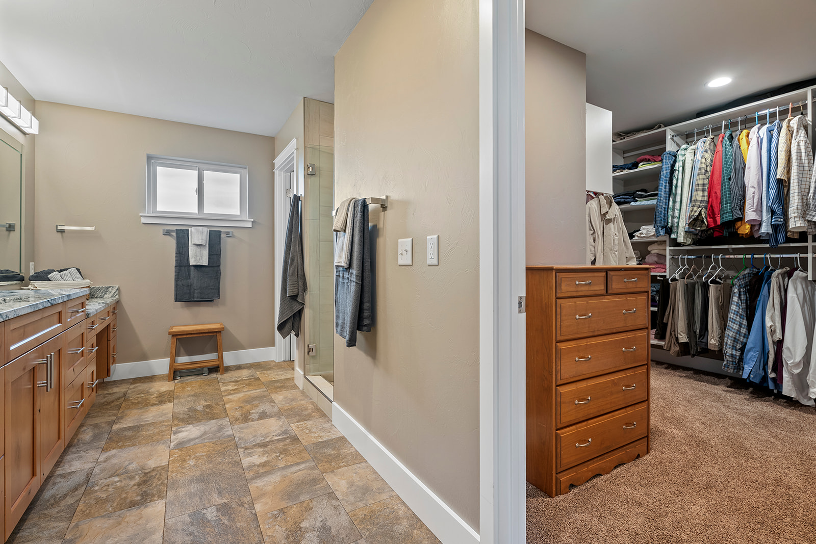 East Helena, Montana 59635, United States, 4 Bedrooms Bedrooms, ,3 BathroomsBathrooms,Residential,Active,242515