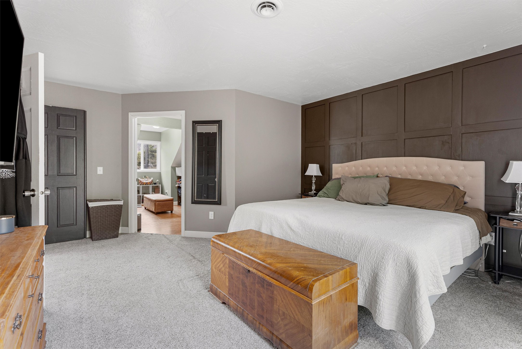 Missoula, Montana 59802, United States, 3 Bedrooms Bedrooms, ,3 BathroomsBathrooms,Residential,Active,143682