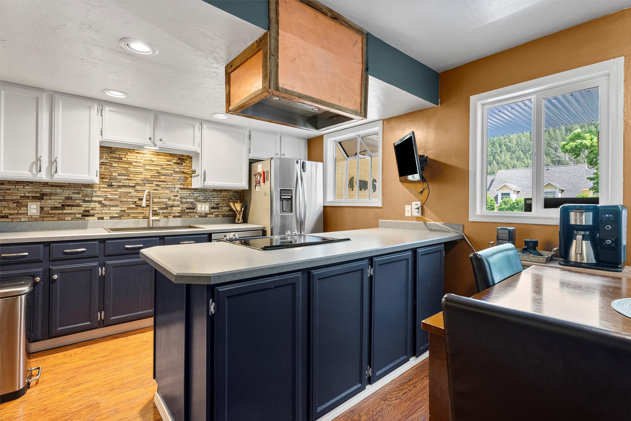 Missoula, Montana 59802, United States, 3 Bedrooms Bedrooms, ,3 BathroomsBathrooms,Residential,Active,143682