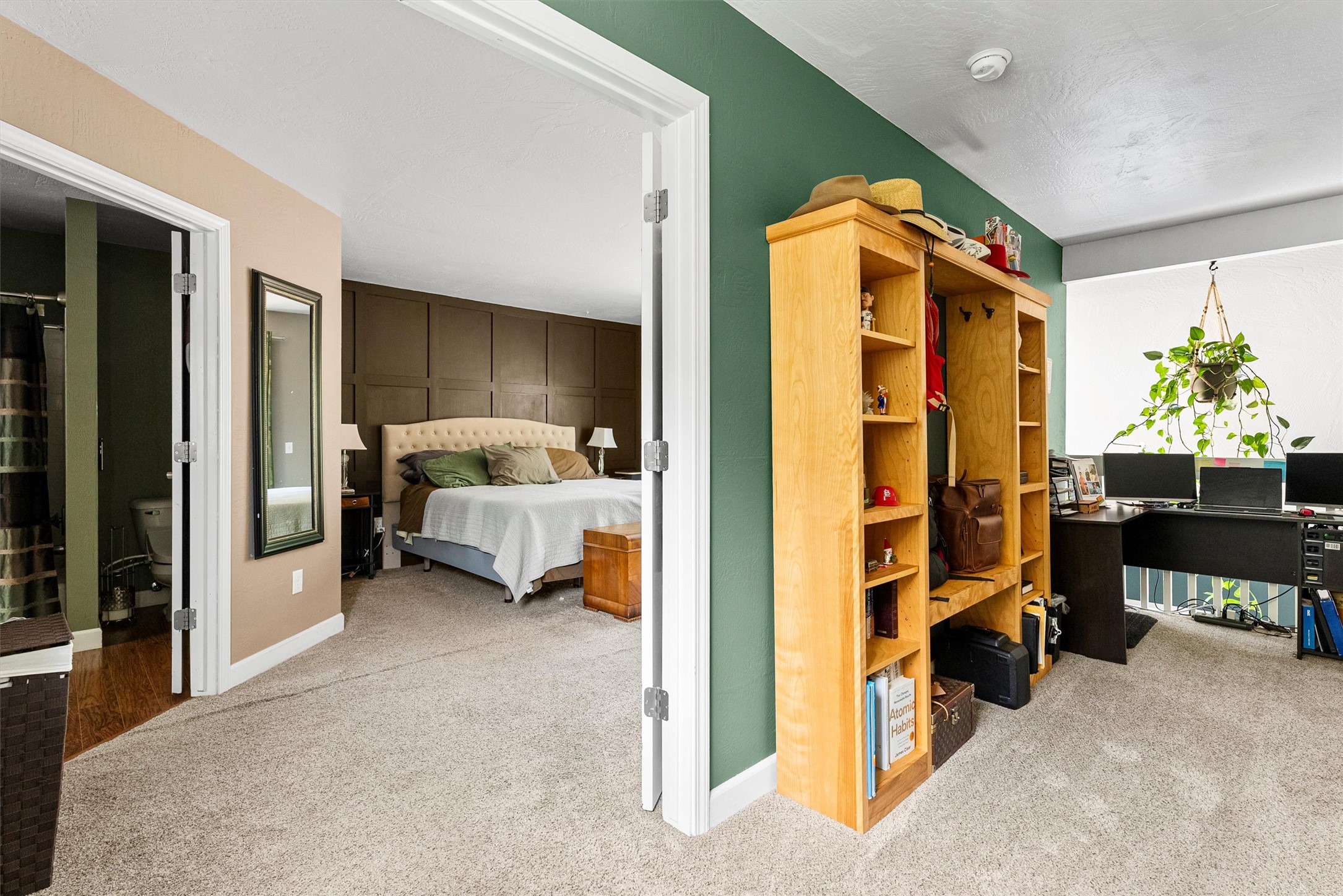 Missoula, Montana 59802, United States, 3 Bedrooms Bedrooms, ,3 BathroomsBathrooms,Residential,Active,143682