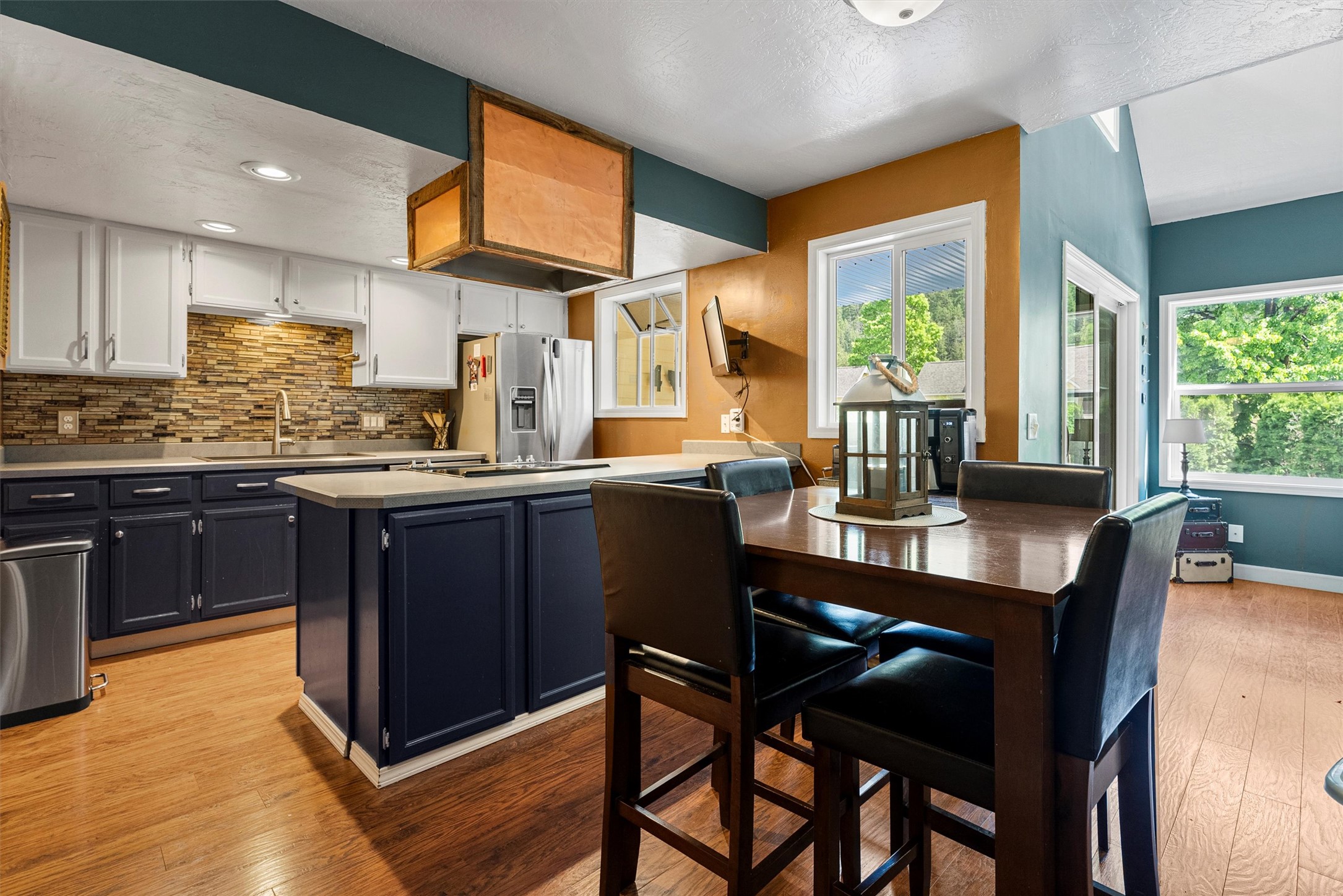 Missoula, Montana 59802, United States, 3 Bedrooms Bedrooms, ,3 BathroomsBathrooms,Residential,Active,143682