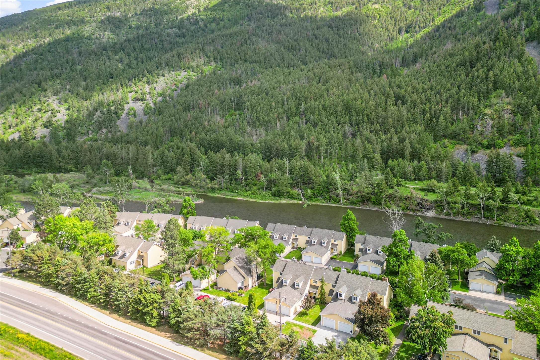 Missoula, Montana 59802, United States, 3 Bedrooms Bedrooms, ,3 BathroomsBathrooms,Residential,Active,143682