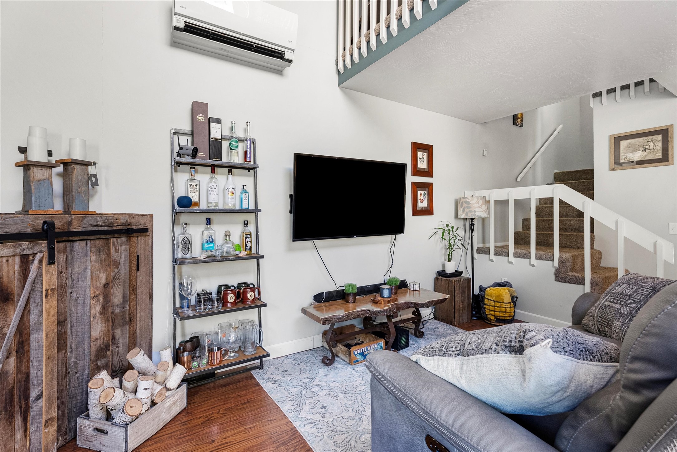 Missoula, Montana 59802, United States, 3 Bedrooms Bedrooms, ,3 BathroomsBathrooms,Residential,Active,143682