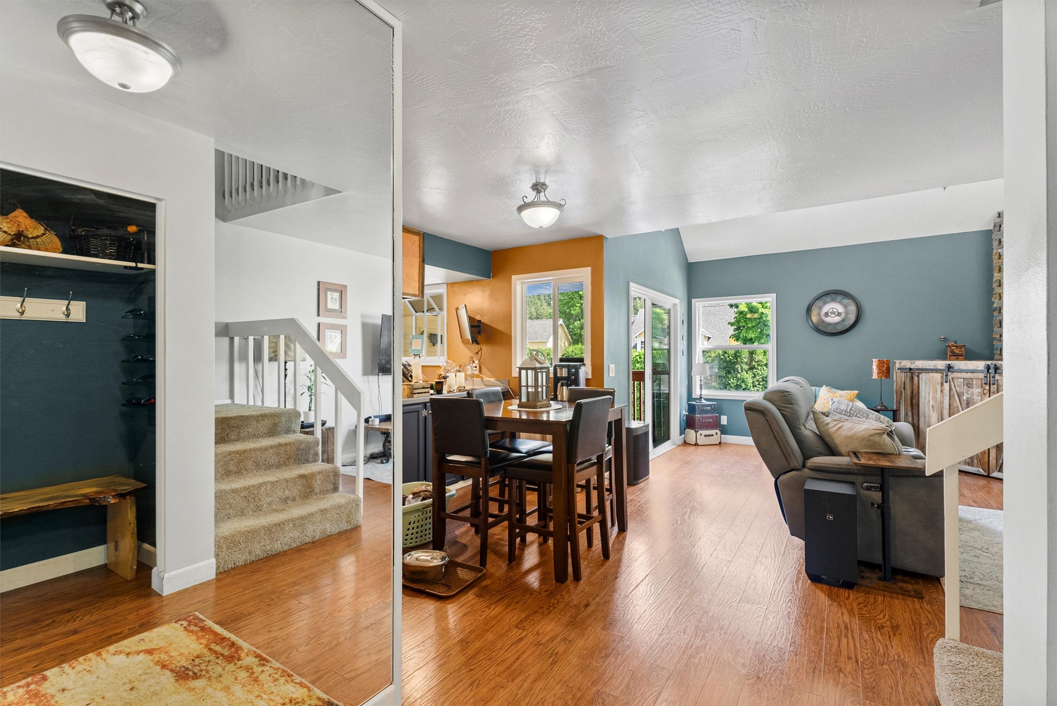 Missoula, Montana 59802, United States, 3 Bedrooms Bedrooms, ,3 BathroomsBathrooms,Residential,Active,143682