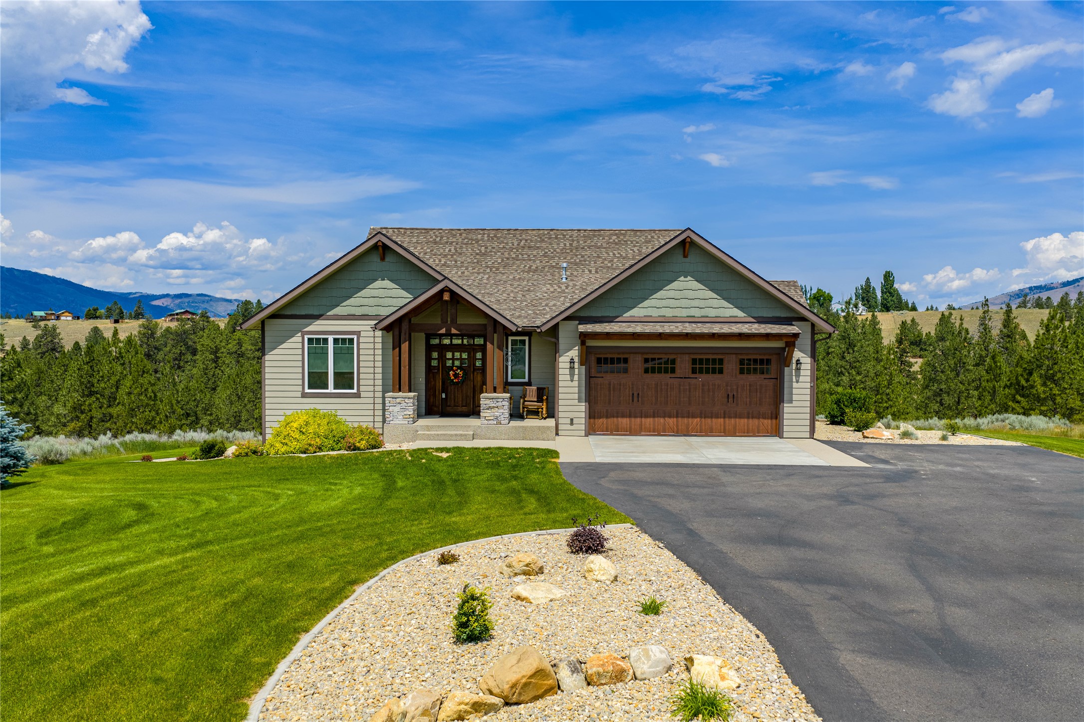 526 Bitterroot Drive