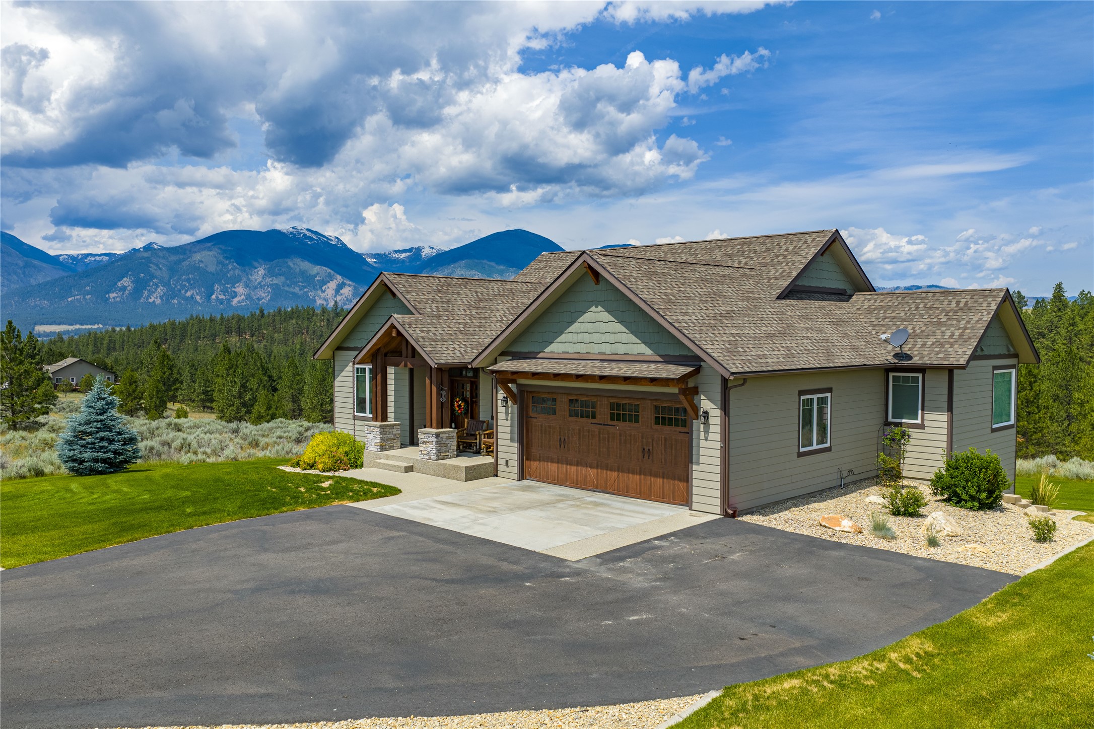 526 Bitterroot Drive