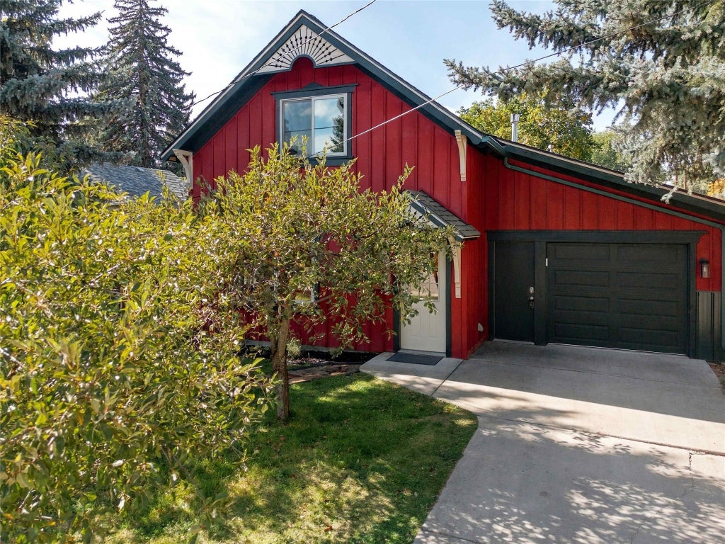 Photo of 1309 Waverly Street, Missoula, MT 59802 (MLS # 30079299)