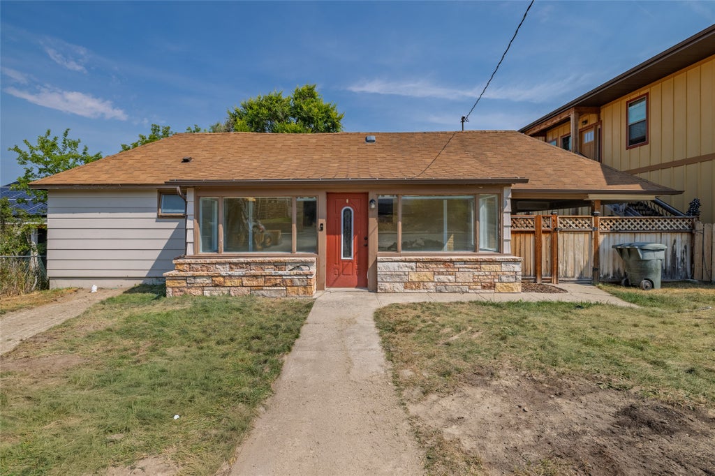Photo of 326 Pine Street, Helena, MT 59601 (MLS # 30077611)