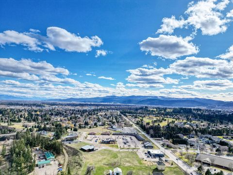 Tiny photo for 95 Village Loop #5, Kalispell, MT 59901 (MLS # 30067426)