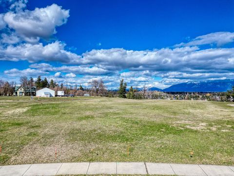Tiny photo for 95 Village Loop #5, Kalispell, MT 59901 (MLS # 30067426)