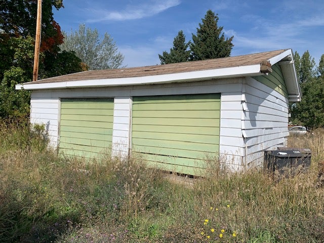 992 NE Eastside Hwy