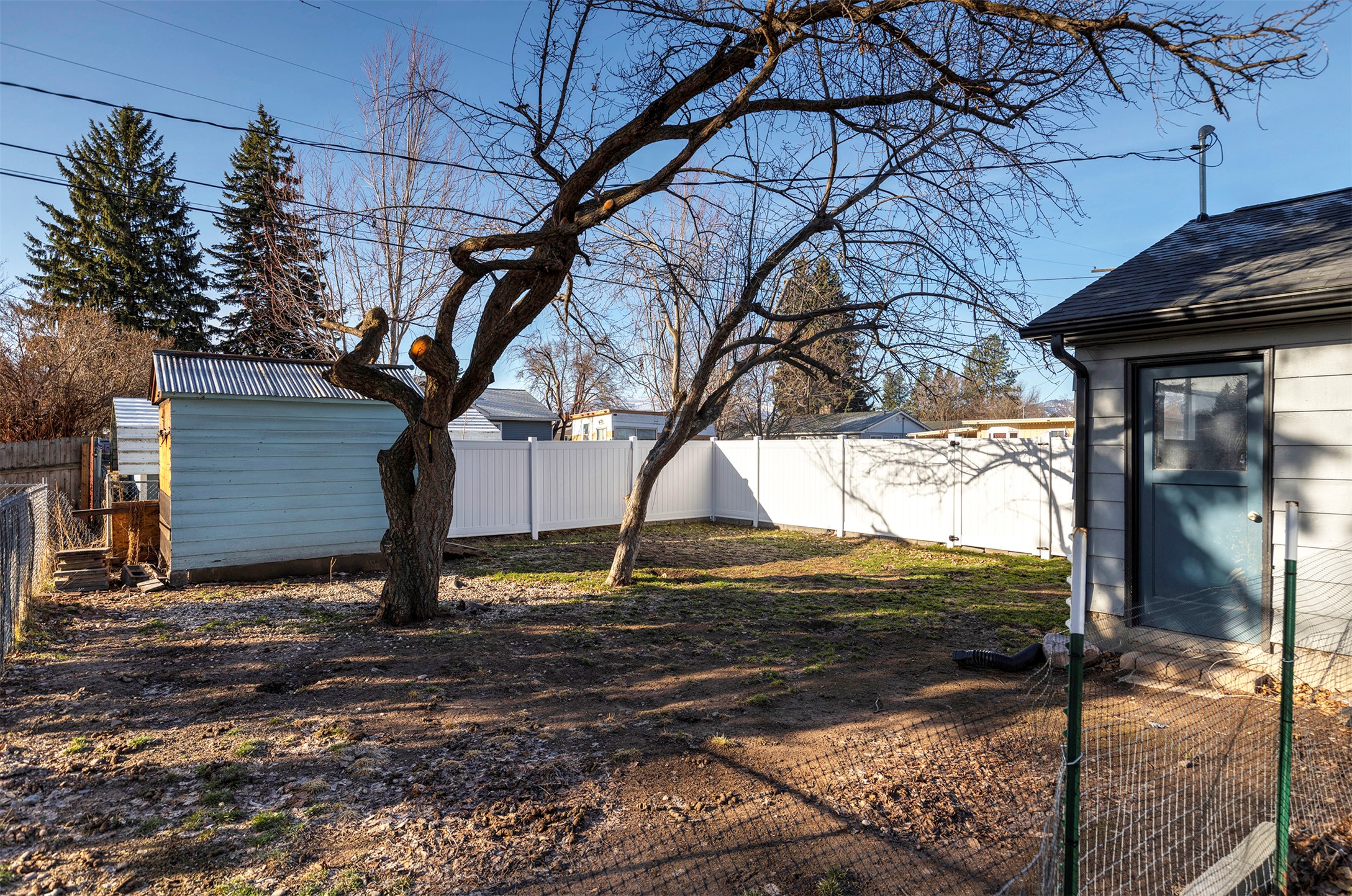 Missoula, Montana 59801, United States, 4 Bedrooms Bedrooms, ,2 BathroomsBathrooms,Residential,Active,93122