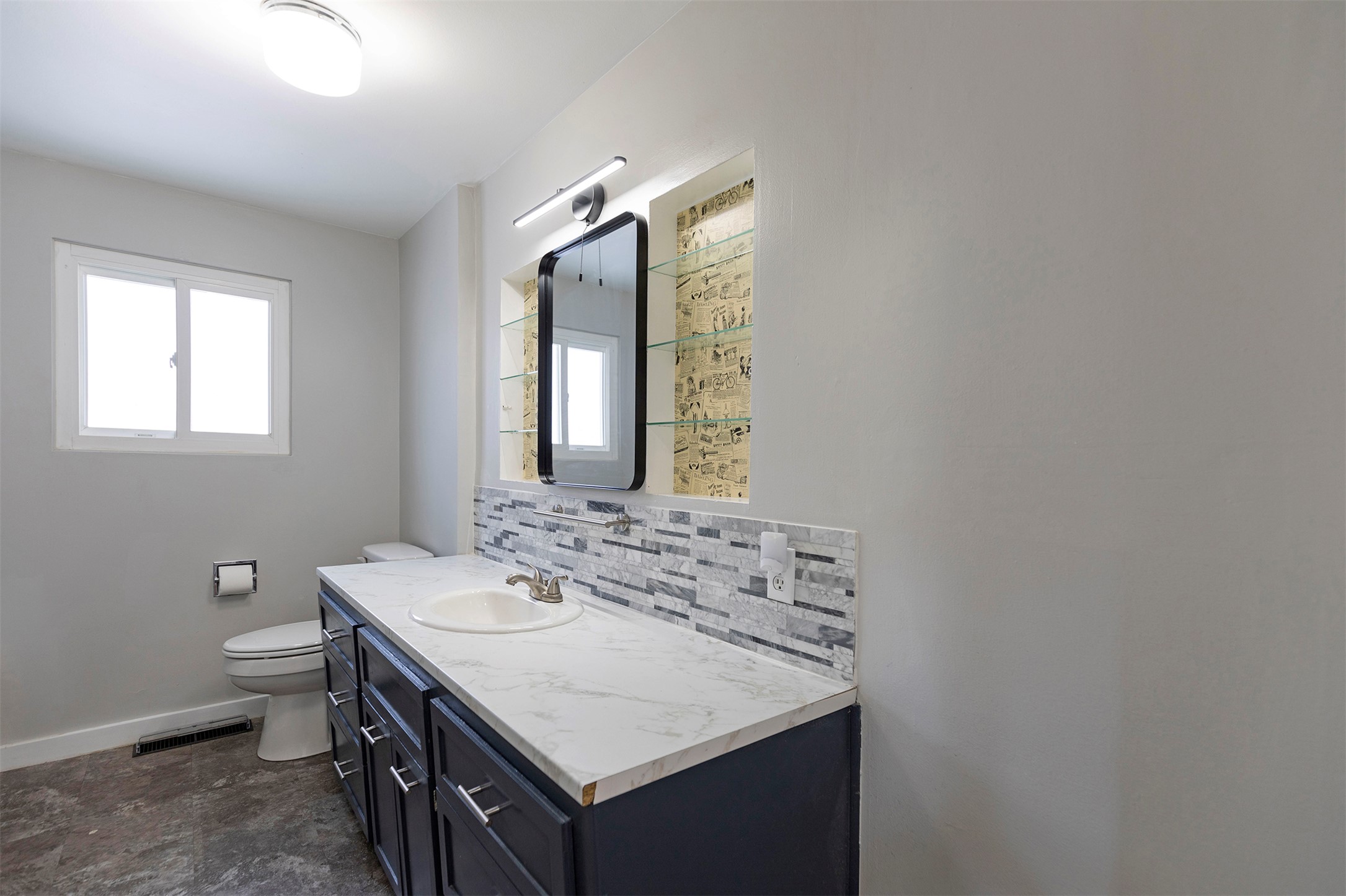 Missoula, Montana 59801, United States, 4 Bedrooms Bedrooms, ,2 BathroomsBathrooms,Residential,Active,93122