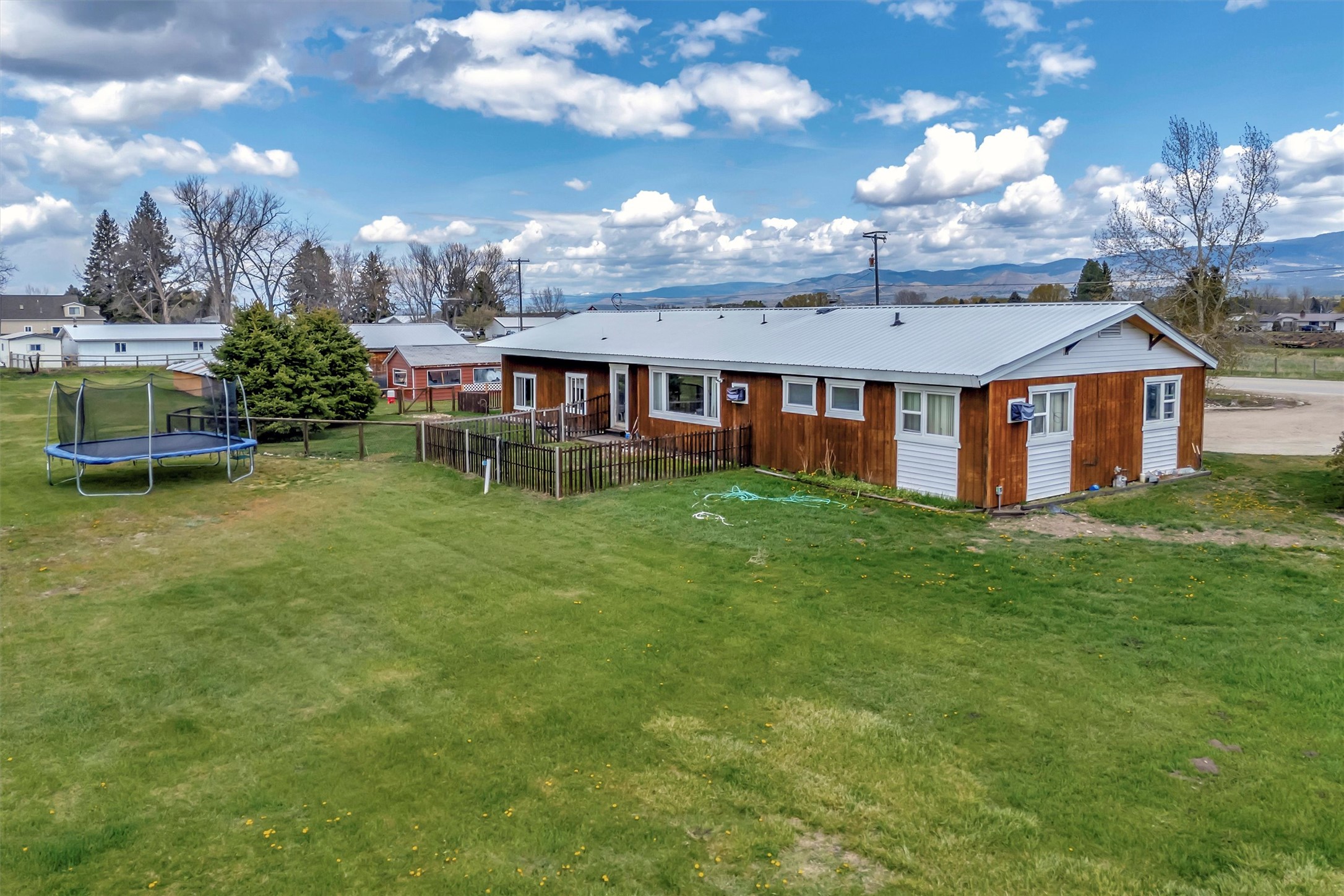 611 Old Corvallis Road
