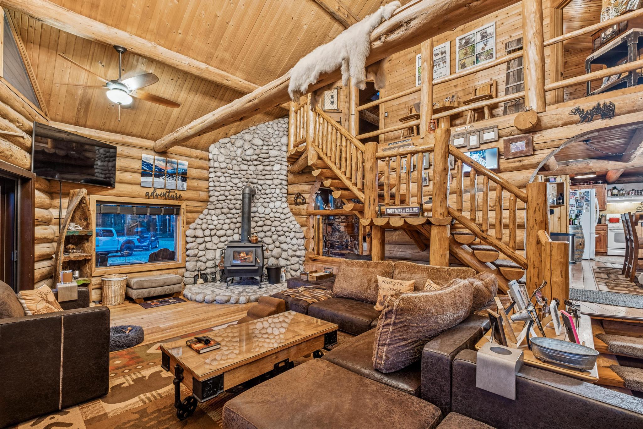 Libby, Montana, 59923, United States, 3 Bedrooms Bedrooms, ,2 BathroomsBathrooms,Residential,Active,1945847