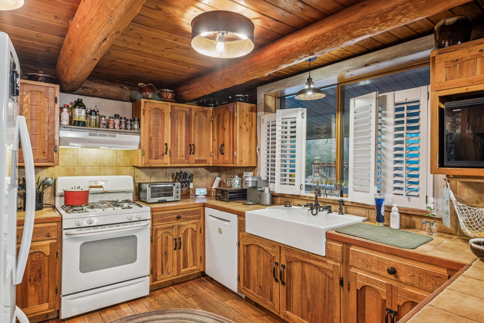 Libby, Montana, 59923, United States, 3 Bedrooms Bedrooms, ,2 BathroomsBathrooms,Residential,Active,1945847