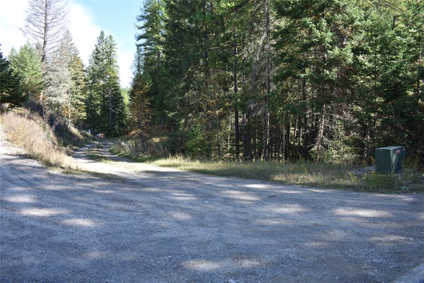 423 LAKE LOOP DR, KALISPELL, MT 59901 - Image d650dcffc42ead8802e377a0b4674e2d/102927784