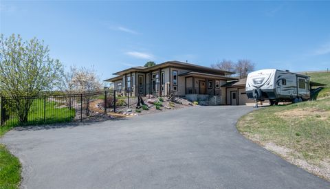 Tiny photo for 3839 Duncan Drive, Missoula, MT 59802 (MLS # 30068182)