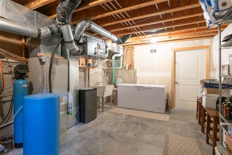 Tiny photo for 3839 Duncan Drive, Missoula, MT 59802 (MLS # 30068182)