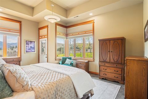 Tiny photo for 3839 Duncan Drive, Missoula, MT 59802 (MLS # 30068182)