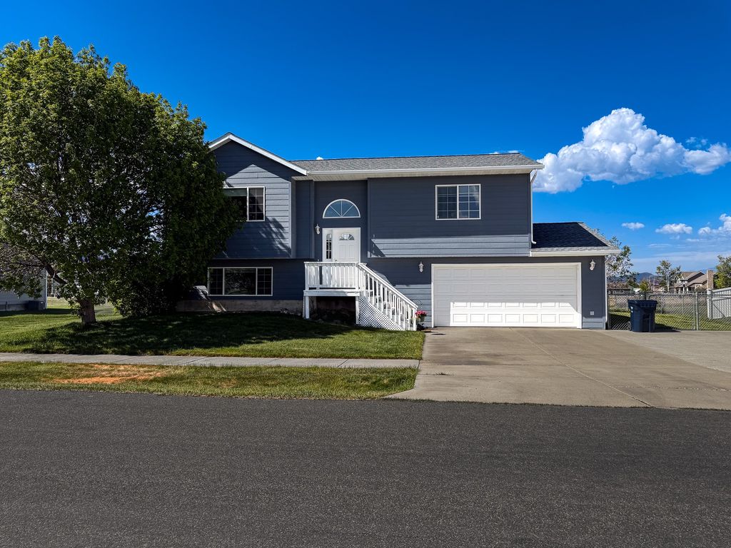 Photo of 3716 Yuhas Avenue, Helena, MT 59602 (MLS # 30071995)