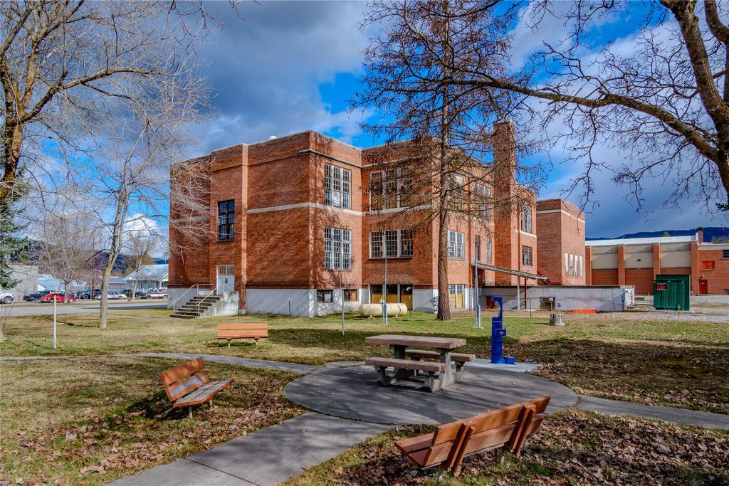 Photo of 101 E Lincoln Boulevard, Libby, MT 59923 (MLS # 30066399)