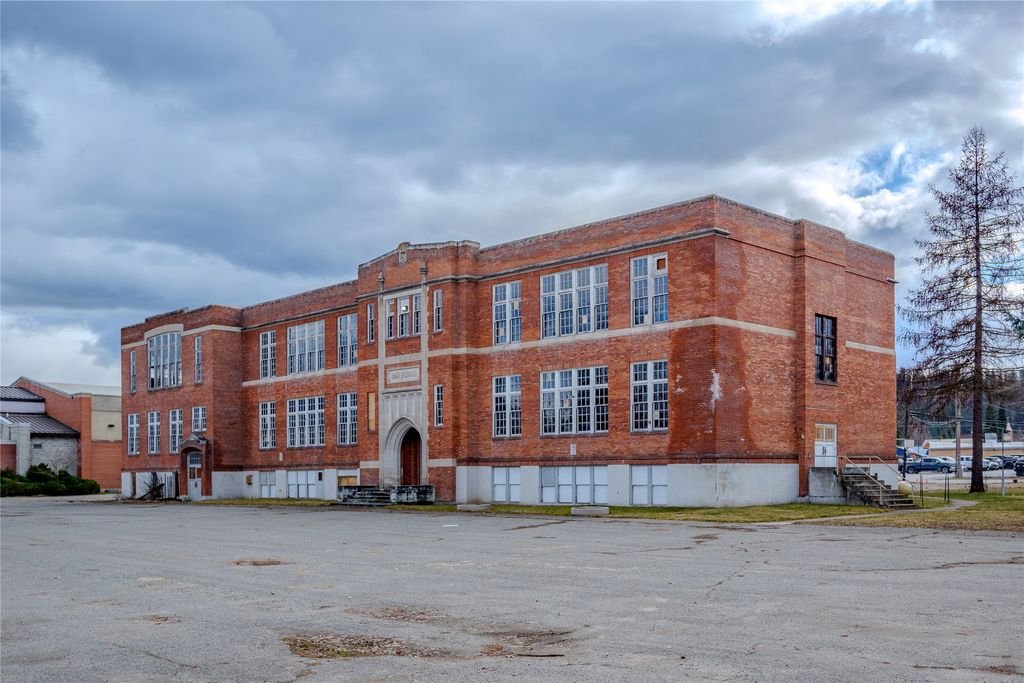 Photo of 101 E Lincoln Boulevard, Libby, MT 59923 (MLS # 30066399)