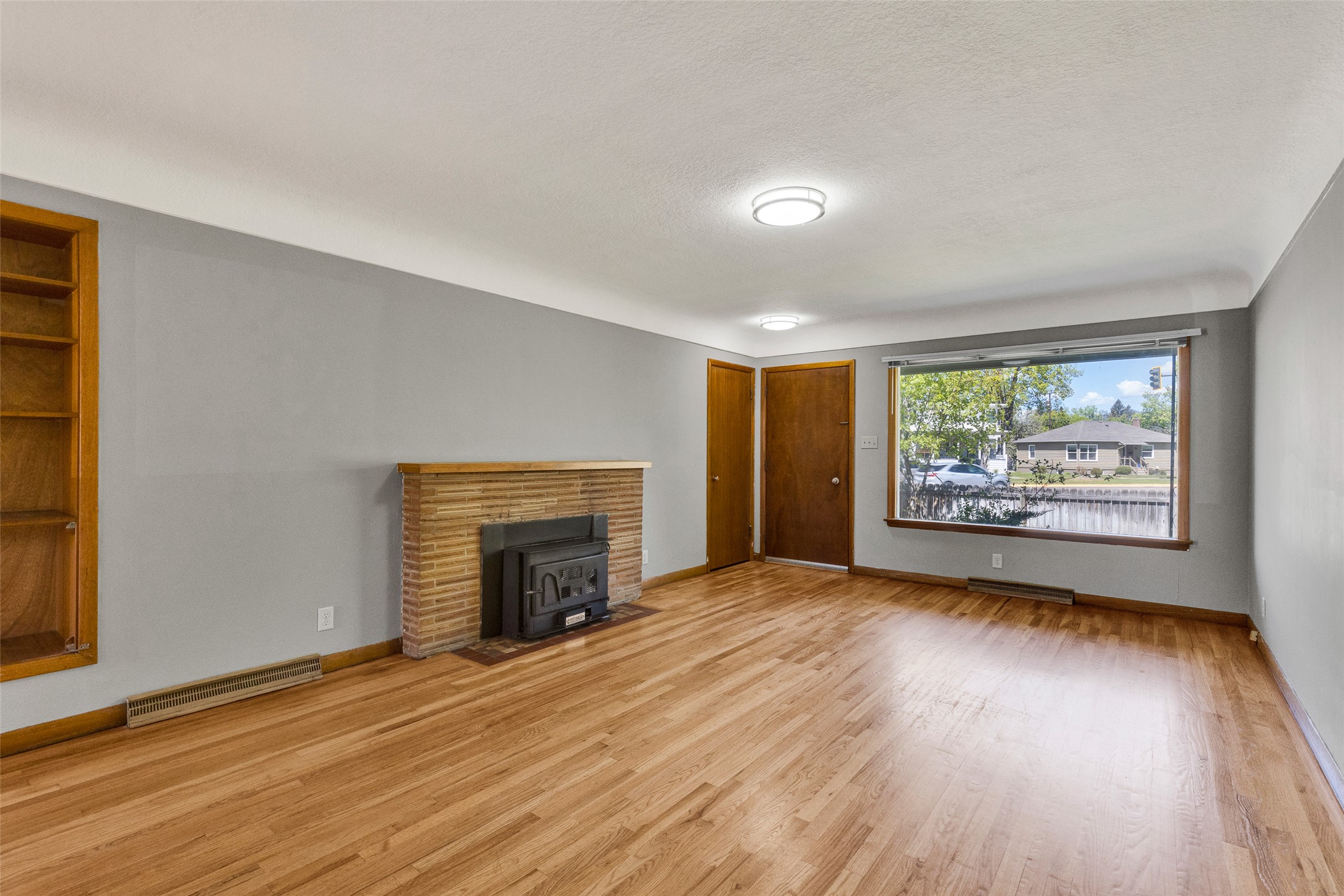 455 Mount Avenue