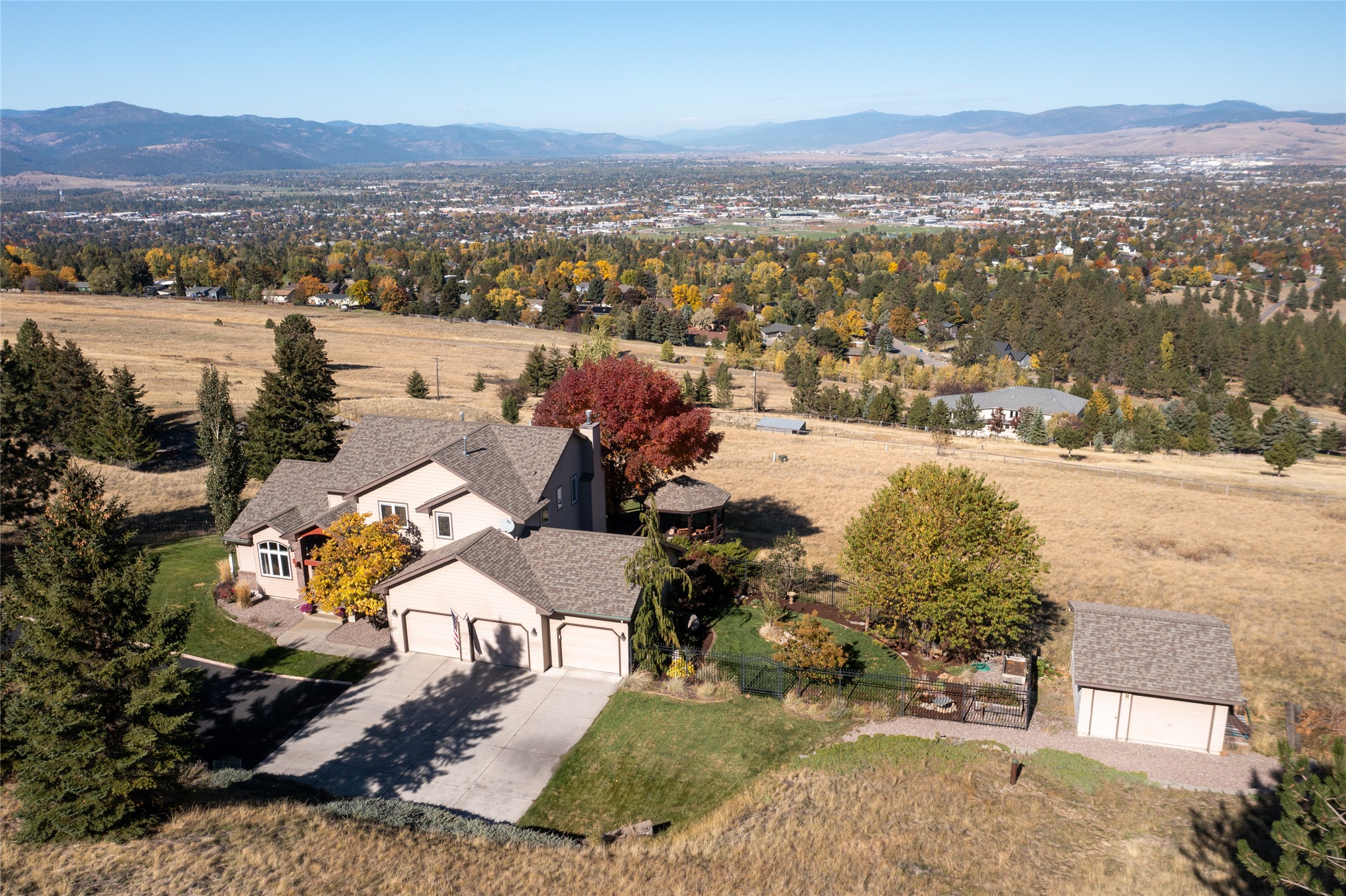 697 Spanish Peaks Drive