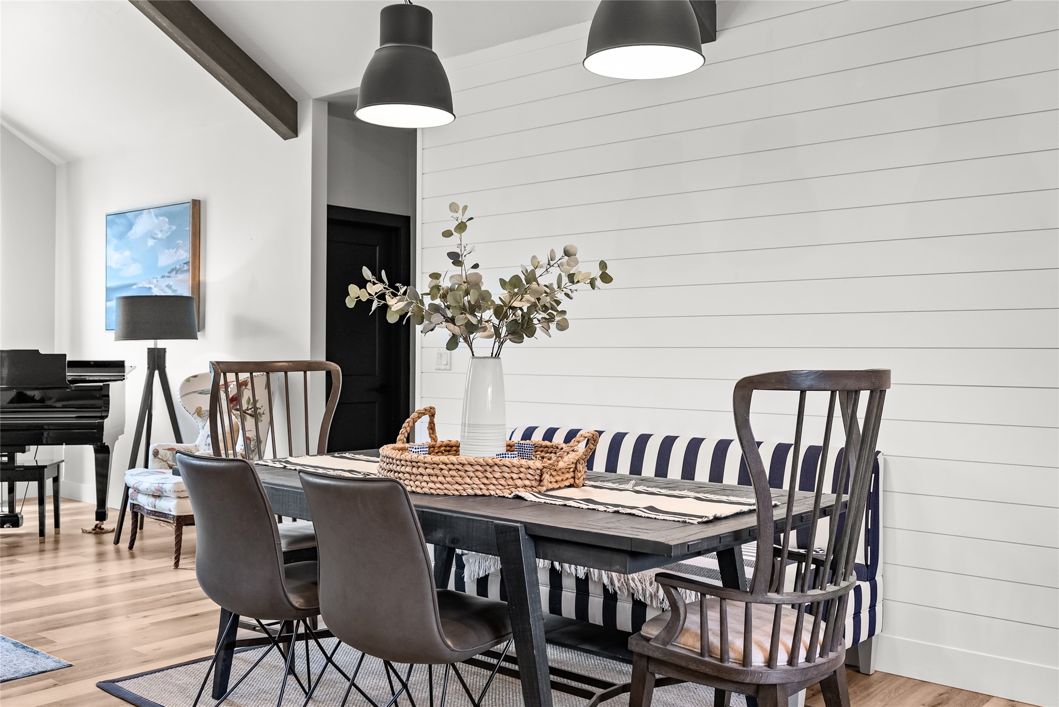 Bigfork, Montana 59911, United States, 10 Bedrooms Bedrooms, ,8 BathroomsBathrooms,Residential,Active,161278