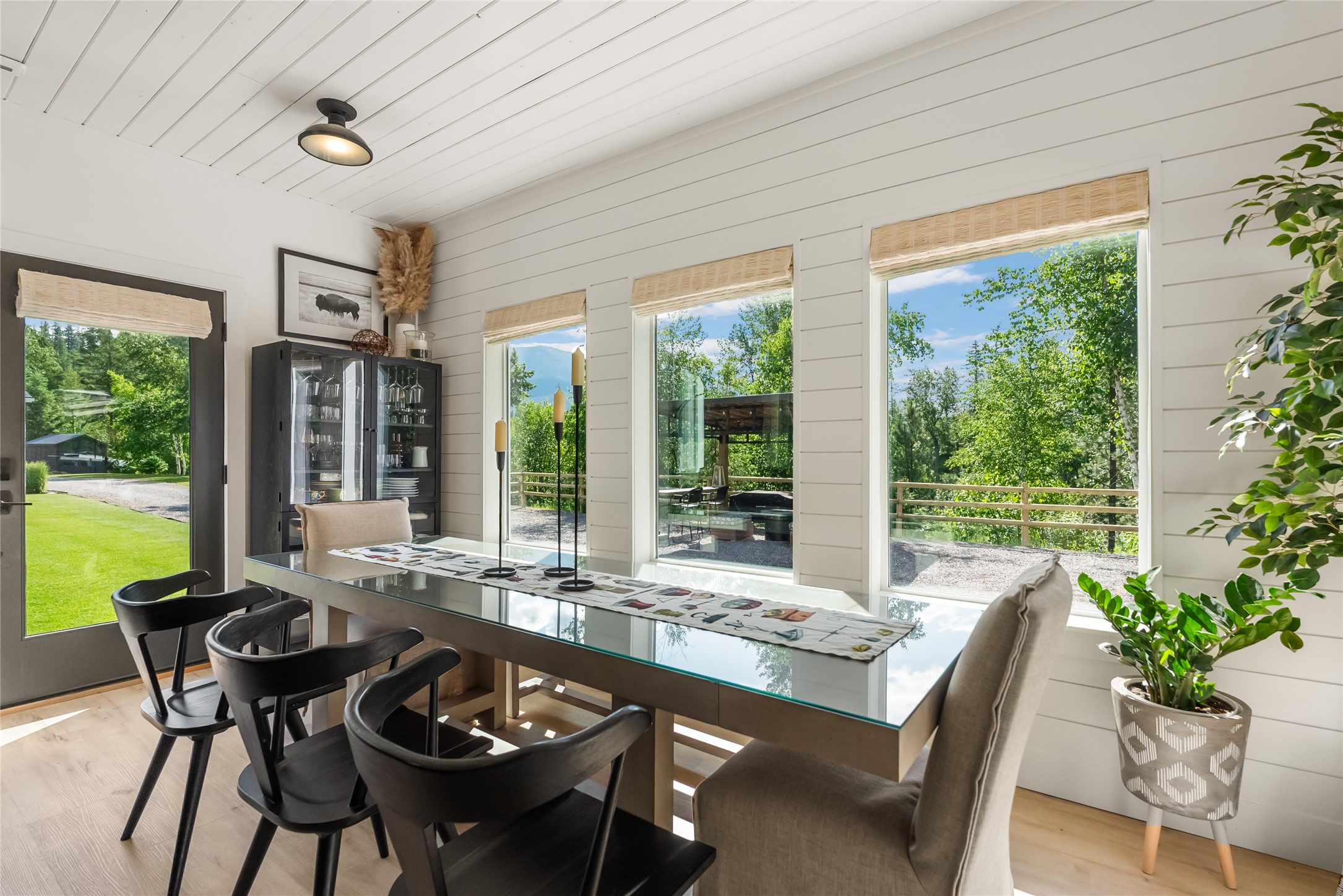 Bigfork, Montana 59911, United States, 10 Bedrooms Bedrooms, ,8 BathroomsBathrooms,Residential,Active,161278