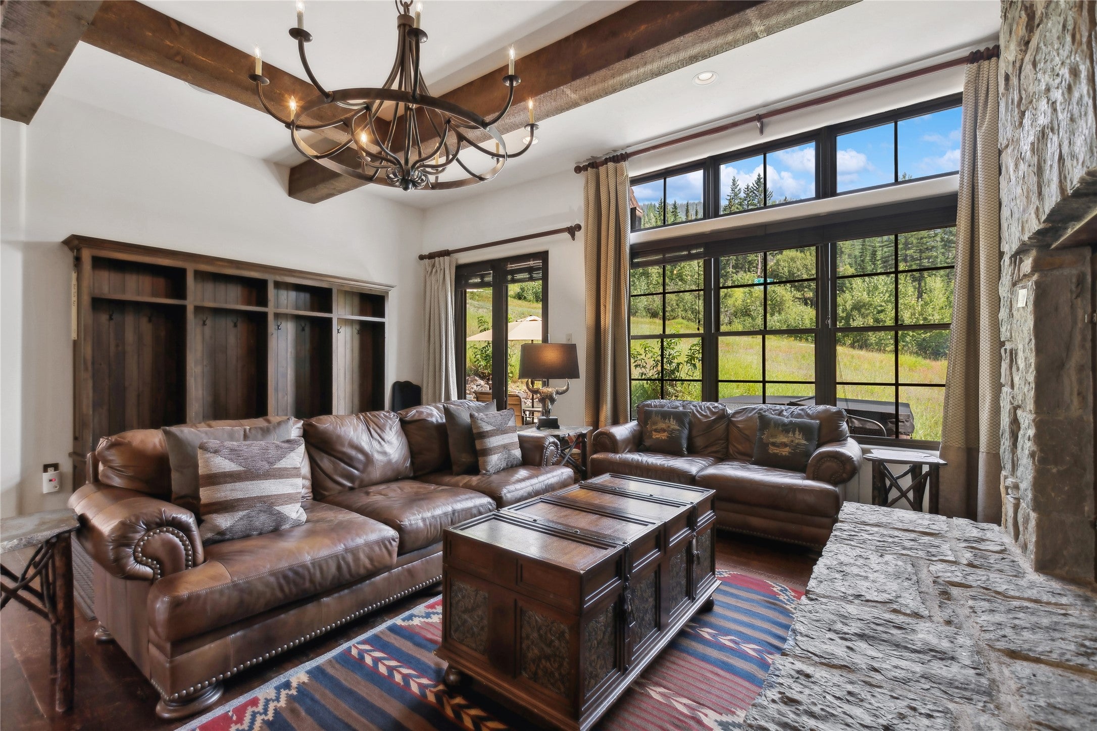 111 Slopeside Drive 7