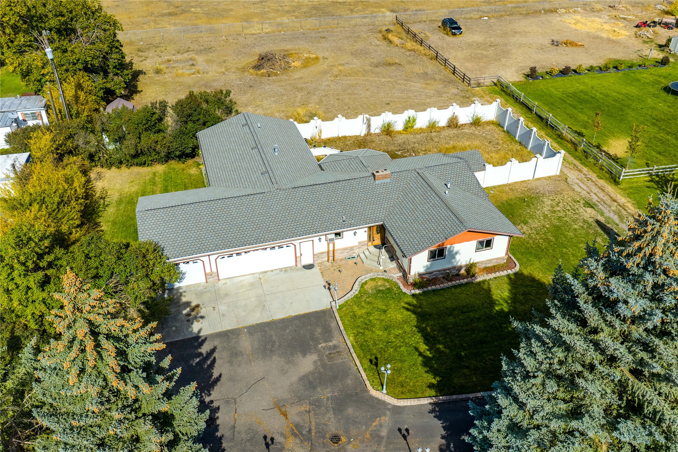 2275 Ruth Louise Lane