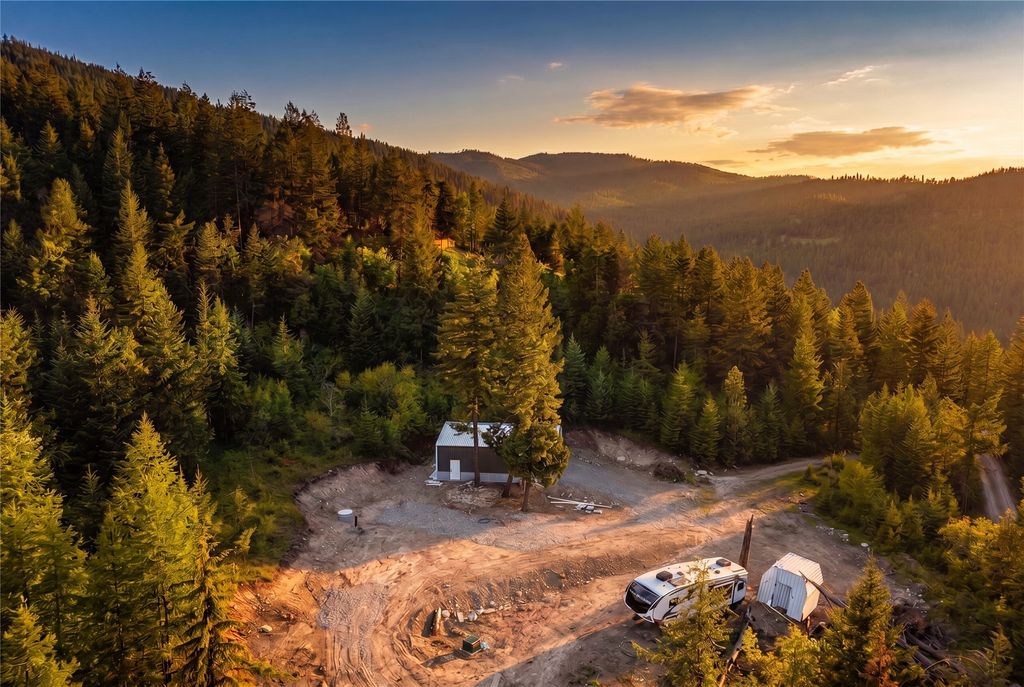 Photo of 370 Longrider Lane, Lakeside, MT 59922 (MLS # 30072891)