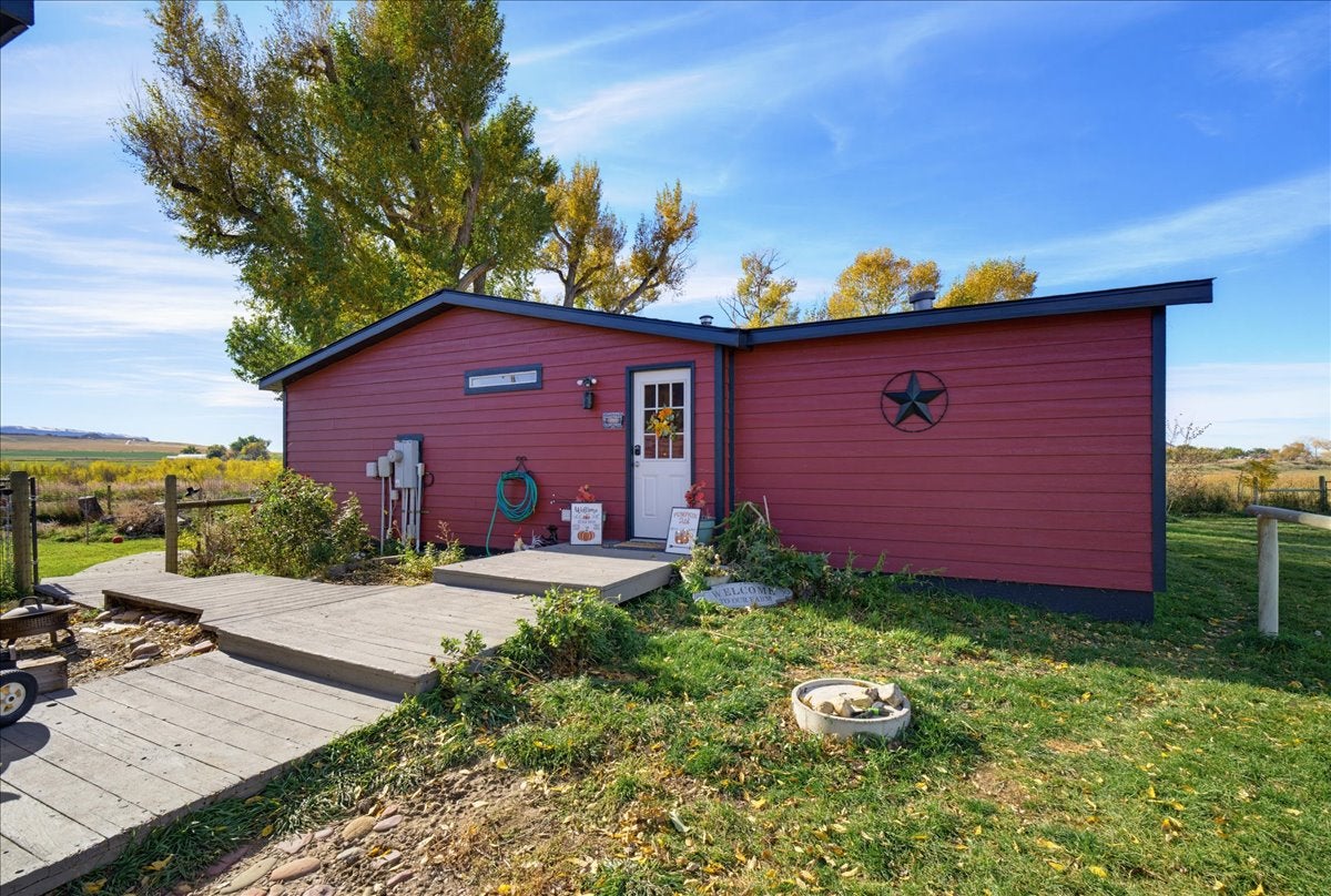 13448 MT Hwy 200