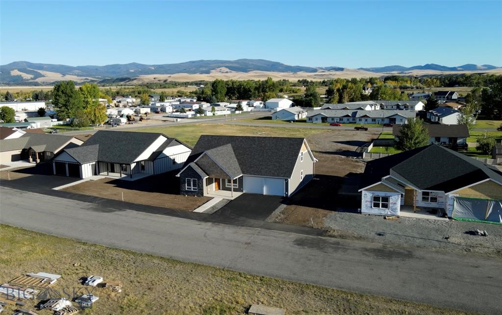 920 Sagebrush Lane