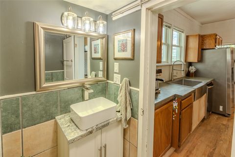 Tiny photo for 1012 Toole Avenue, Missoula, MT 59802 (MLS # 30069449)