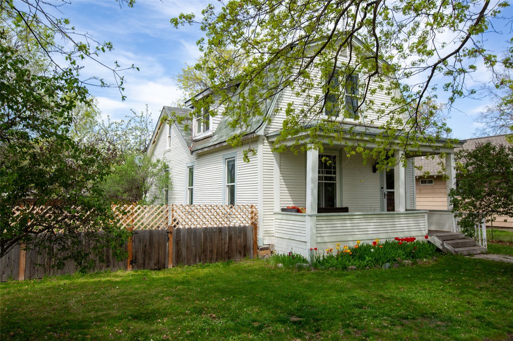 Photo of 1012 Toole Avenue, Missoula, MT 59802 (MLS # 30069449)